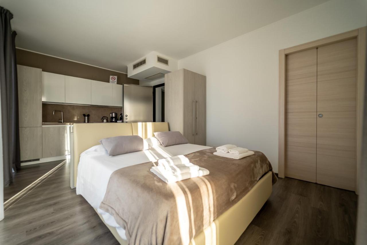 Апартаменты Residenza Luigina Варенна Экстерьер фото
