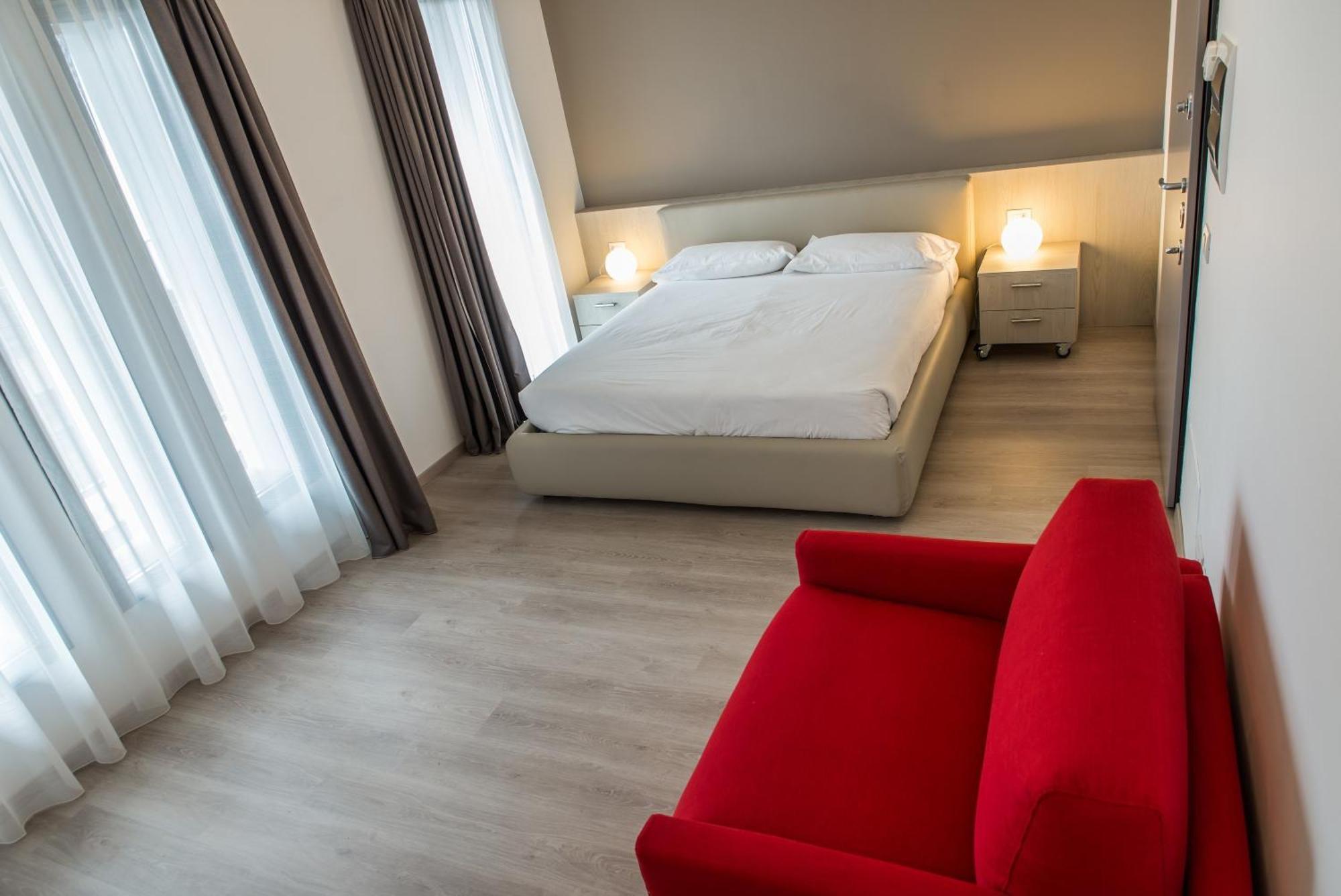 Апартаменты Residenza Luigina Варенна Номер фото